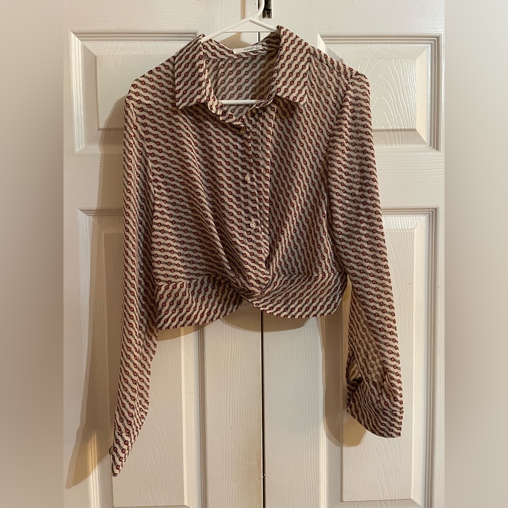 Loose, twisted blouse